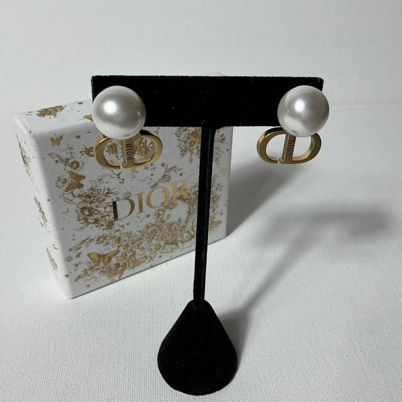 Dior Pearl and Crystal Earrings - Picture 4 of 4